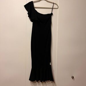 Elegant Black One-Shoulder Dress